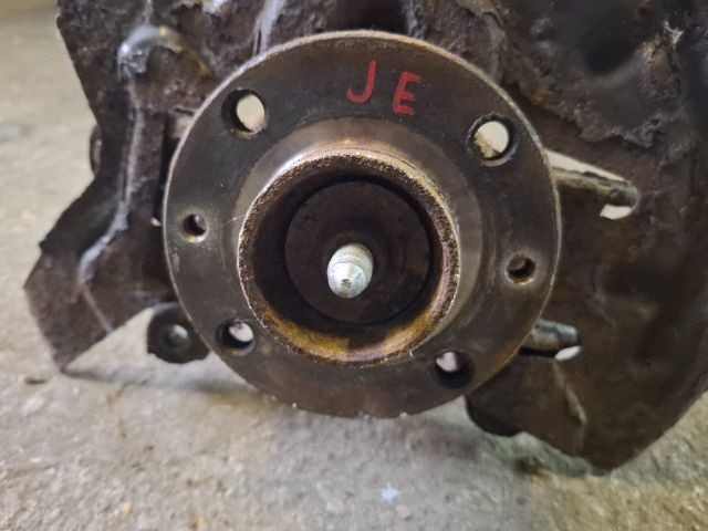 bontott RENAULT SCÉNIC II Jobb első Csonkállvány Kerékaggyal