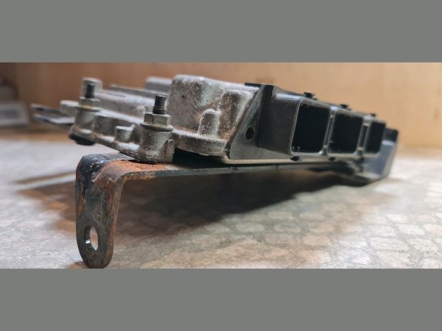 bontott RENAULT SCÉNIC II Motorvezérlő