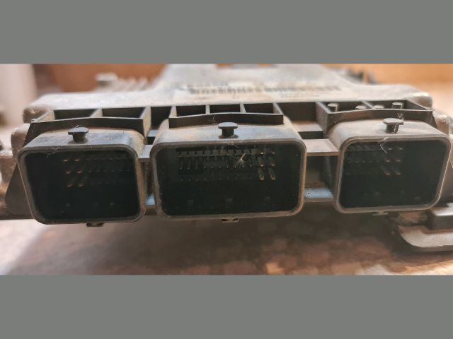 bontott RENAULT SCÉNIC II Motorvezérlő