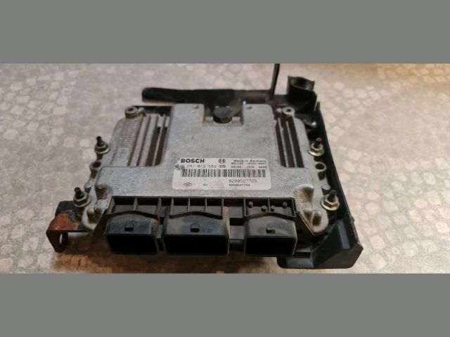 bontott RENAULT SCÉNIC II Motorvezérlő