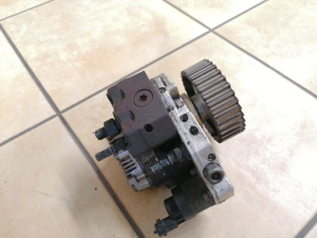 bontott RENAULT SCÉNIC II Nagynyomású Szivattyú