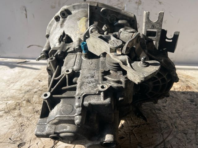 bontott RENAULT SCÉNIC II Váltó (Mechanikus)