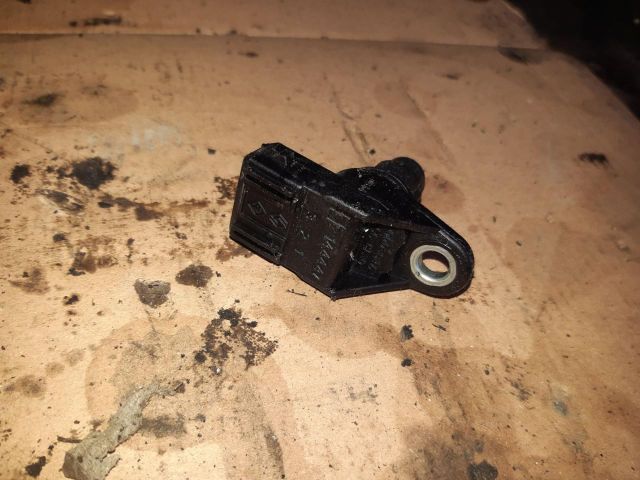 bontott RENAULT SCÉNIC II Vezérműtengely Fordulatszám Jeladó