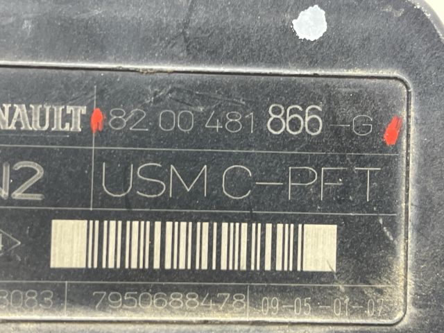 bontott RENAULT SCÉNIC II Biztosítéktábla Motortér