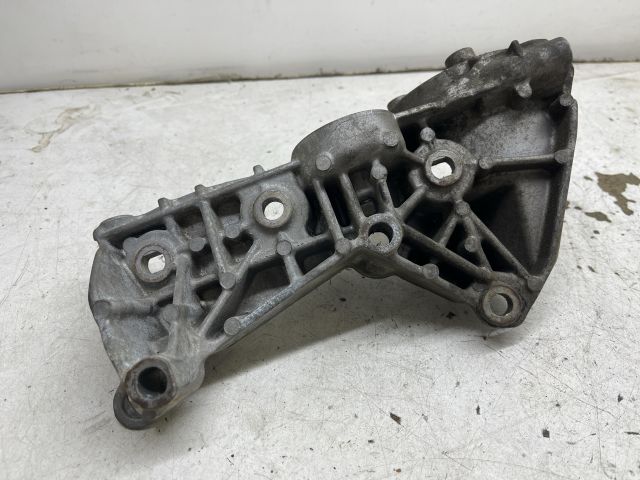 bontott RENAULT SCÉNIC II Generátor Tartó Bak