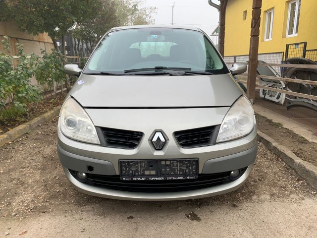 bontott RENAULT SCÉNIC II Homlokfal (Üres lemez)