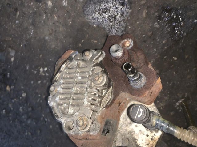 bontott RENAULT SCÉNIC II Nagynyomású Szivattyú