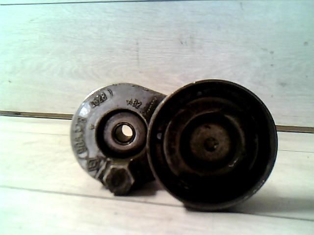 bontott RENAULT SCÉNIC II Szíjfeszítő Görgő