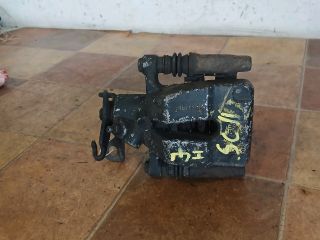 bontott RENAULT SCÉNIC II Jobb hátsó Féknyereg Munkahengerrel