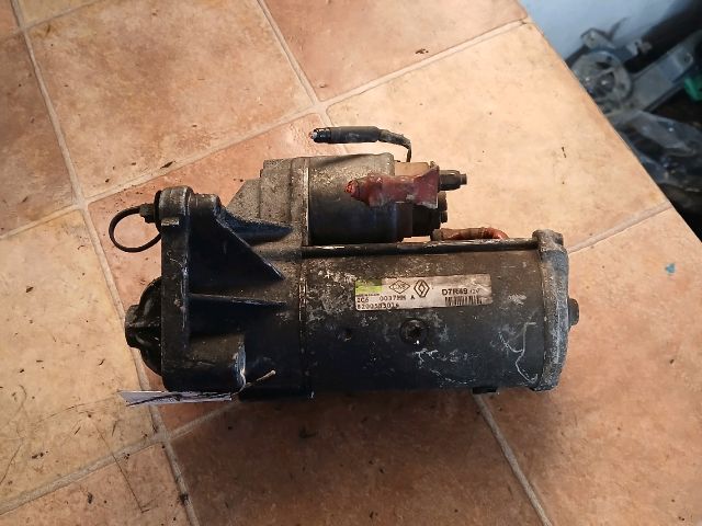 bontott RENAULT SCÉNIC II Önindító