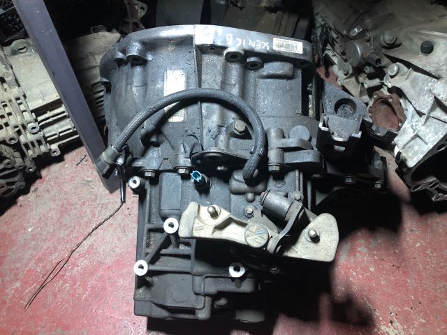 bontott RENAULT SCÉNIC II Váltó (Mechanikus)