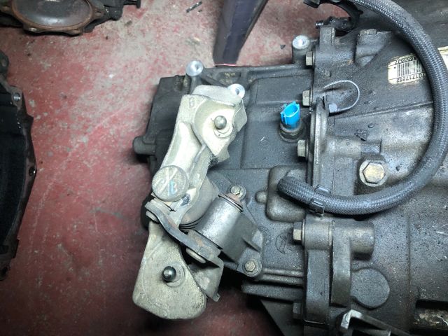 bontott RENAULT SCÉNIC II Váltó (Mechanikus)