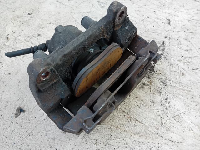 bontott RENAULT SCÉNIC II Bal első Féknyereg Munkahengerrel