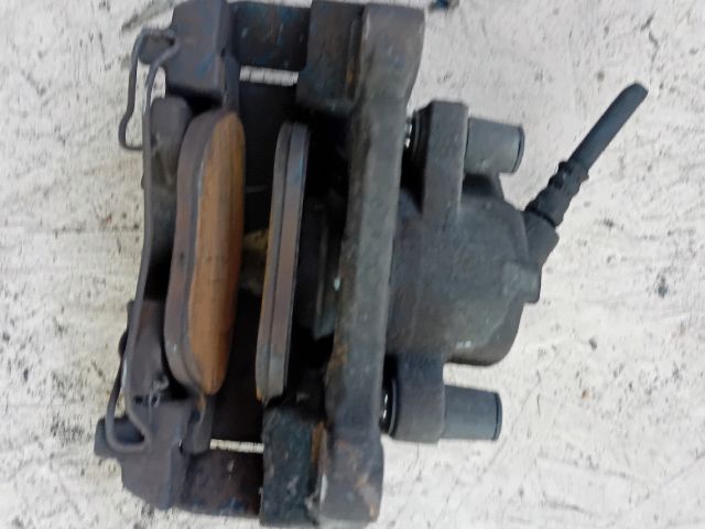 bontott RENAULT SCÉNIC II Bal első Féknyereg Munkahengerrel