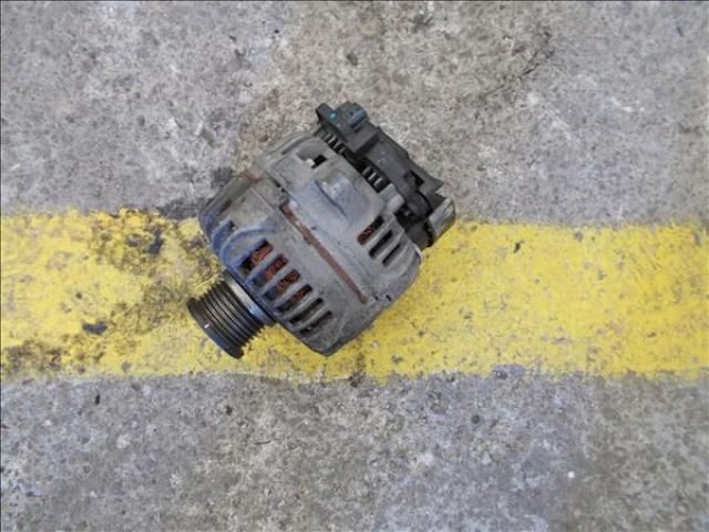 bontott RENAULT SCÉNIC II Generátor