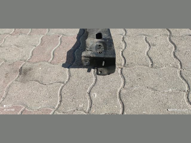 bontott RENAULT SCÉNIC II Első Bölcső