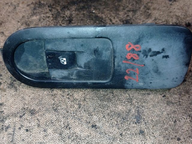 bontott RENAULT SCÉNIC II Ablakemelő Kapcsoló Négyes / Kettes