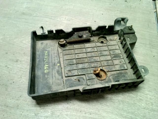 bontott RENAULT SCÉNIC II Akkumulátor Tartó