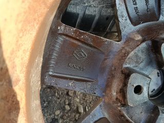 bontott RENAULT SCÉNIC II Alufelni Pár Gumival