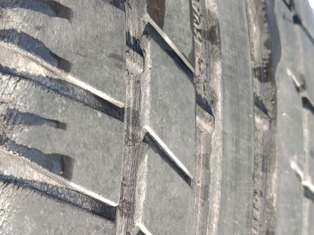 bontott RENAULT SCÉNIC II Alufelni Pár Gumival