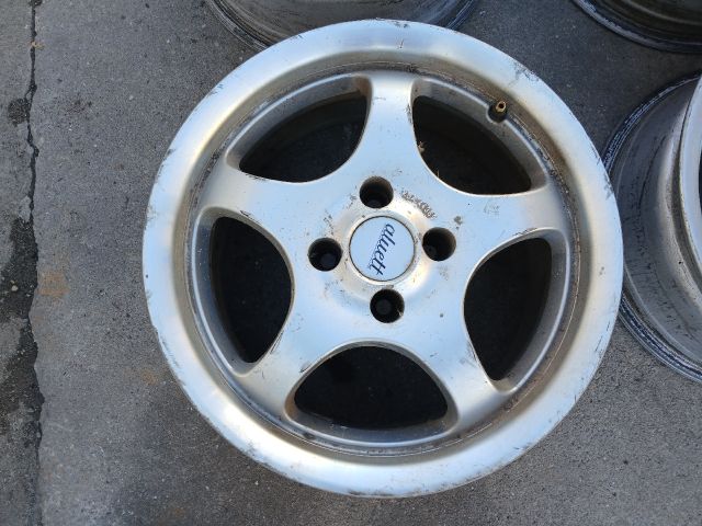 bontott RENAULT SCÉNIC II Alufelni Szett