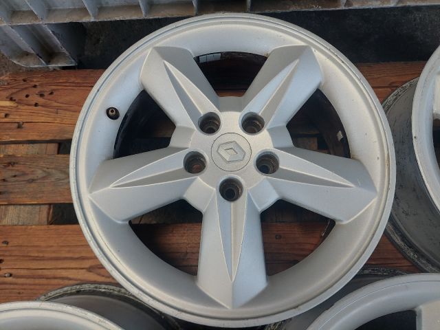 bontott RENAULT SCÉNIC II Alufelni Szett