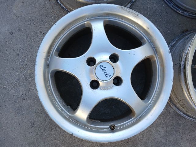 bontott RENAULT SCÉNIC II Alufelni Szett