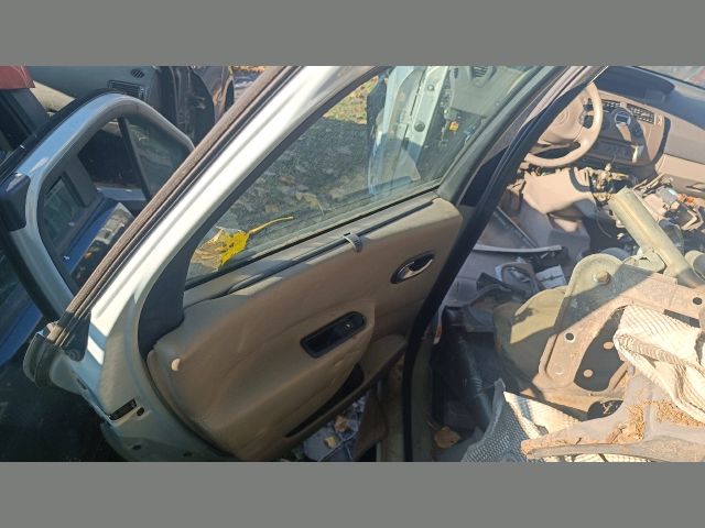 bontott RENAULT SCÉNIC II Bal C Oszlop Burkolat