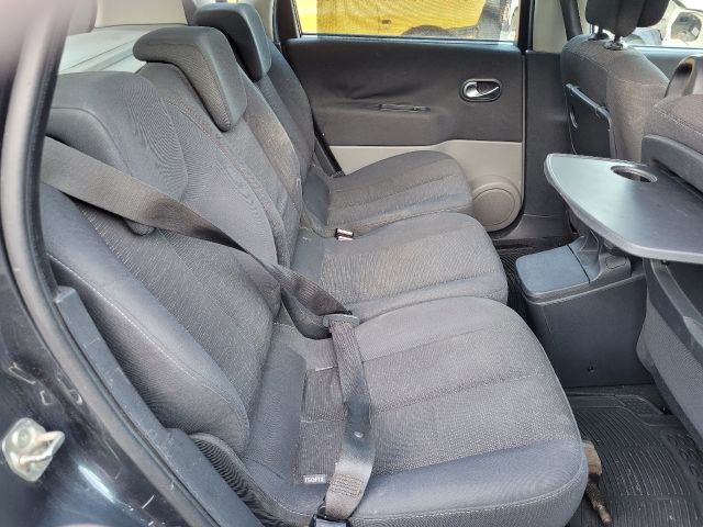 bontott RENAULT SCÉNIC II Bal C Oszlop Burkolat