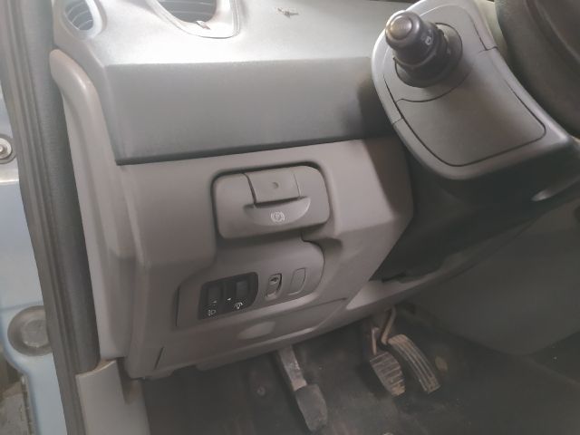 bontott RENAULT SCÉNIC II Bal első Ablakemelő Kapcsoló