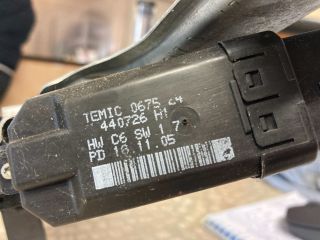 bontott RENAULT SCÉNIC II Bal első Ablakemelő Szerkezet (Elektromos)