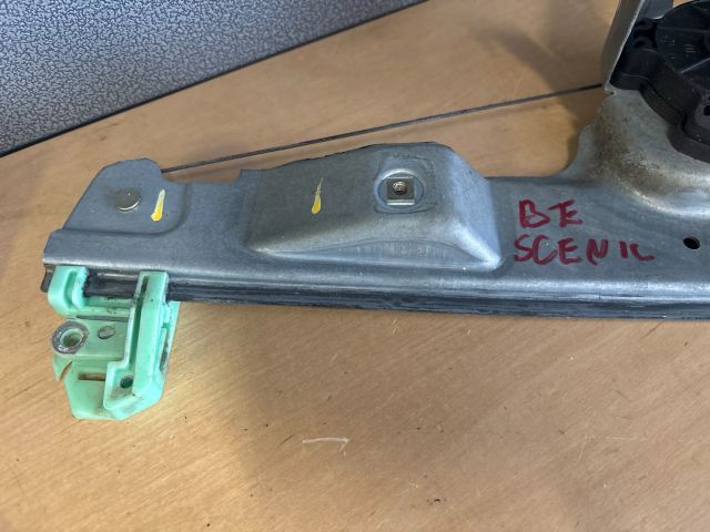 bontott RENAULT SCÉNIC II Bal első Ablakemelő Szerkezet (Elektromos)