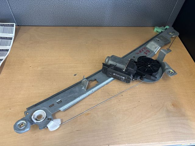 bontott RENAULT SCÉNIC II Bal első Ablakemelő Szerkezet (Elektromos)