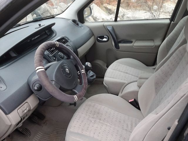 bontott RENAULT SCÉNIC II Bal első Ajtó Kárpit