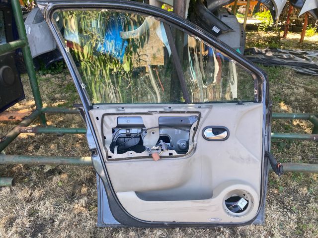 bontott RENAULT SCÉNIC II Bal első Ajtó (Részeivel)