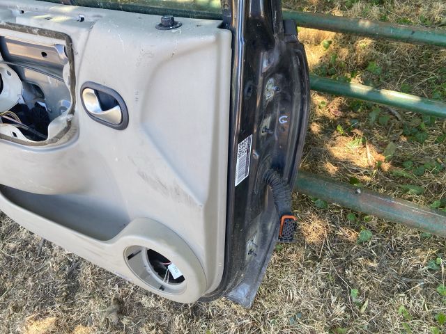 bontott RENAULT SCÉNIC II Bal első Ajtó (Részeivel)