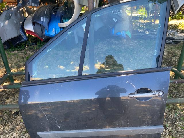 bontott RENAULT SCÉNIC II Bal első Ajtó (Részeivel)