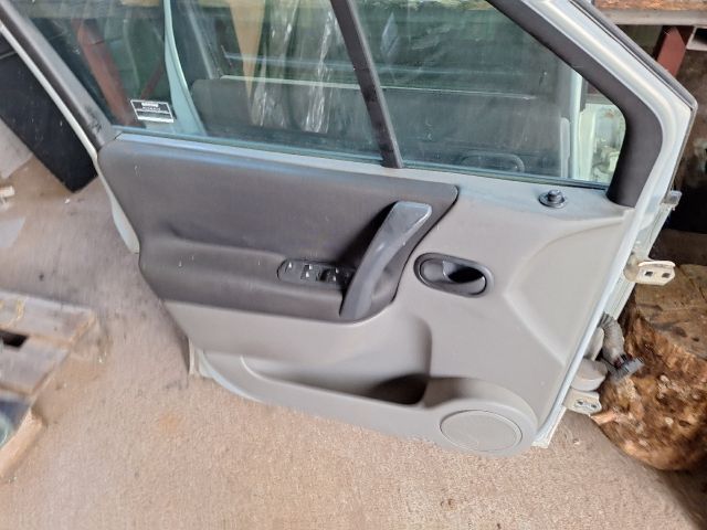 bontott RENAULT SCÉNIC II Bal első Ajtó (Részeivel)