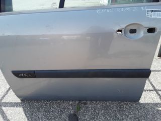 bontott RENAULT SCÉNIC II Bal első Ajtó (Üres lemez)