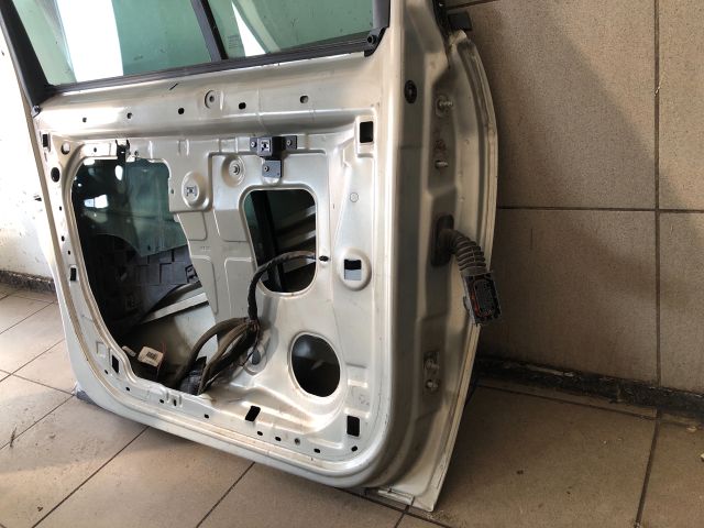 bontott RENAULT SCÉNIC II Bal első Ajtó (Üres lemez)