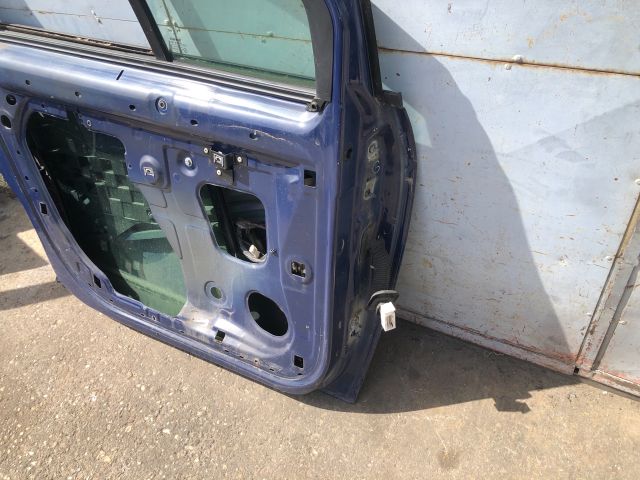 bontott RENAULT SCÉNIC II Bal első Ajtó (Üres lemez)