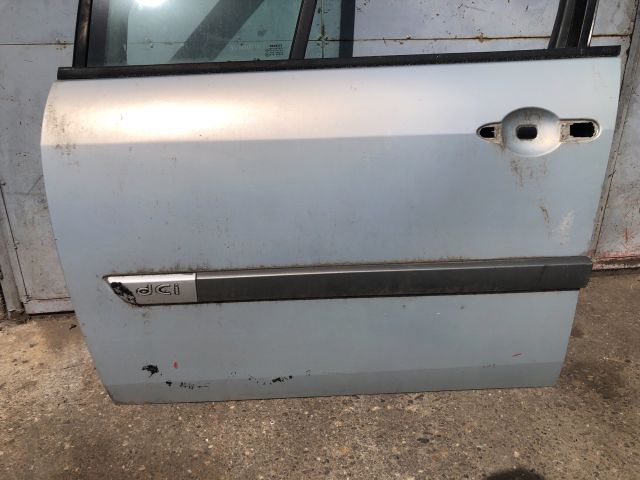 bontott RENAULT SCÉNIC II Bal első Ajtó (Üres lemez)