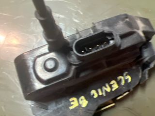 bontott RENAULT SCÉNIC II Bal első Ajtózár