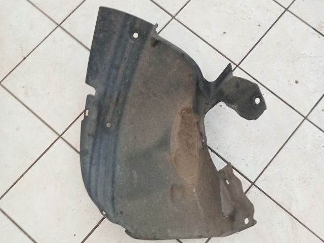 bontott RENAULT SCÉNIC II Bal első Első Dobbetét (Kerékjárati, Műanyag)