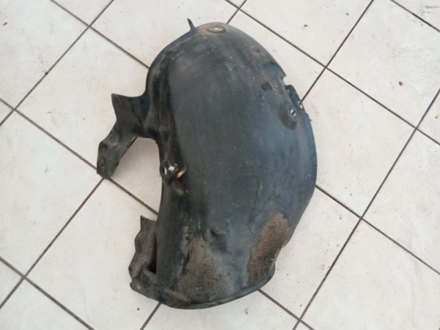 bontott RENAULT SCÉNIC II Bal első Első Dobbetét (Kerékjárati, Műanyag)