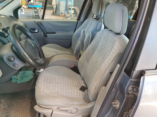 bontott RENAULT SCÉNIC II Bal első Felső Zsanér