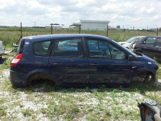 bontott RENAULT SCÉNIC II Bal első Gumikéder