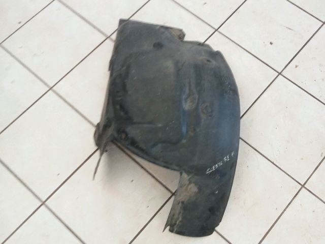 bontott RENAULT SCÉNIC II Bal első Hátsó Dobbetét (Kerékjárati, Műanyag)