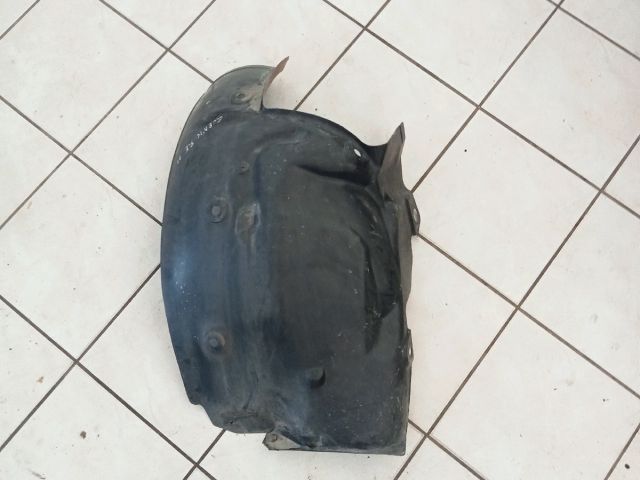 bontott RENAULT SCÉNIC II Bal első Hátsó Dobbetét (Kerékjárati, Műanyag)