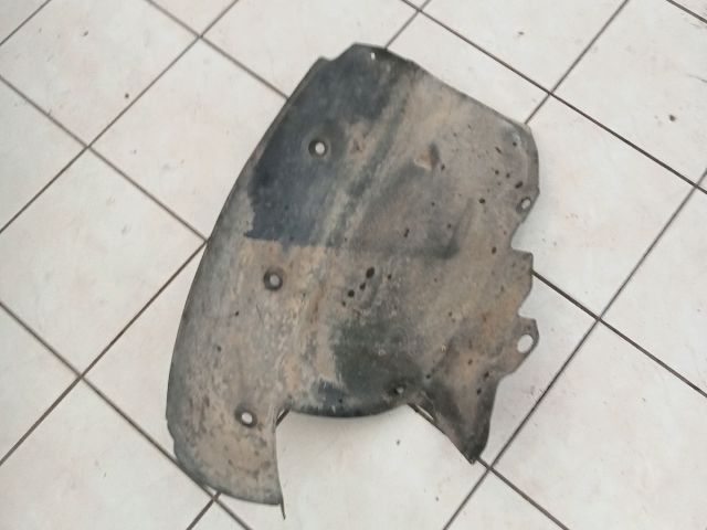 bontott RENAULT SCÉNIC II Bal első Hátsó Dobbetét (Kerékjárati, Műanyag)